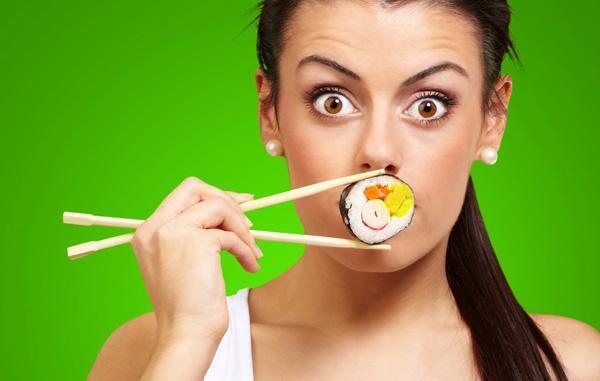 Как обезопасить себя при выборе суши и роллов?