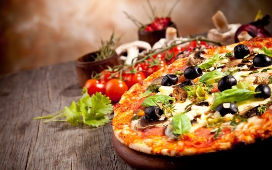Традиционные компоненты итальянской пиццы