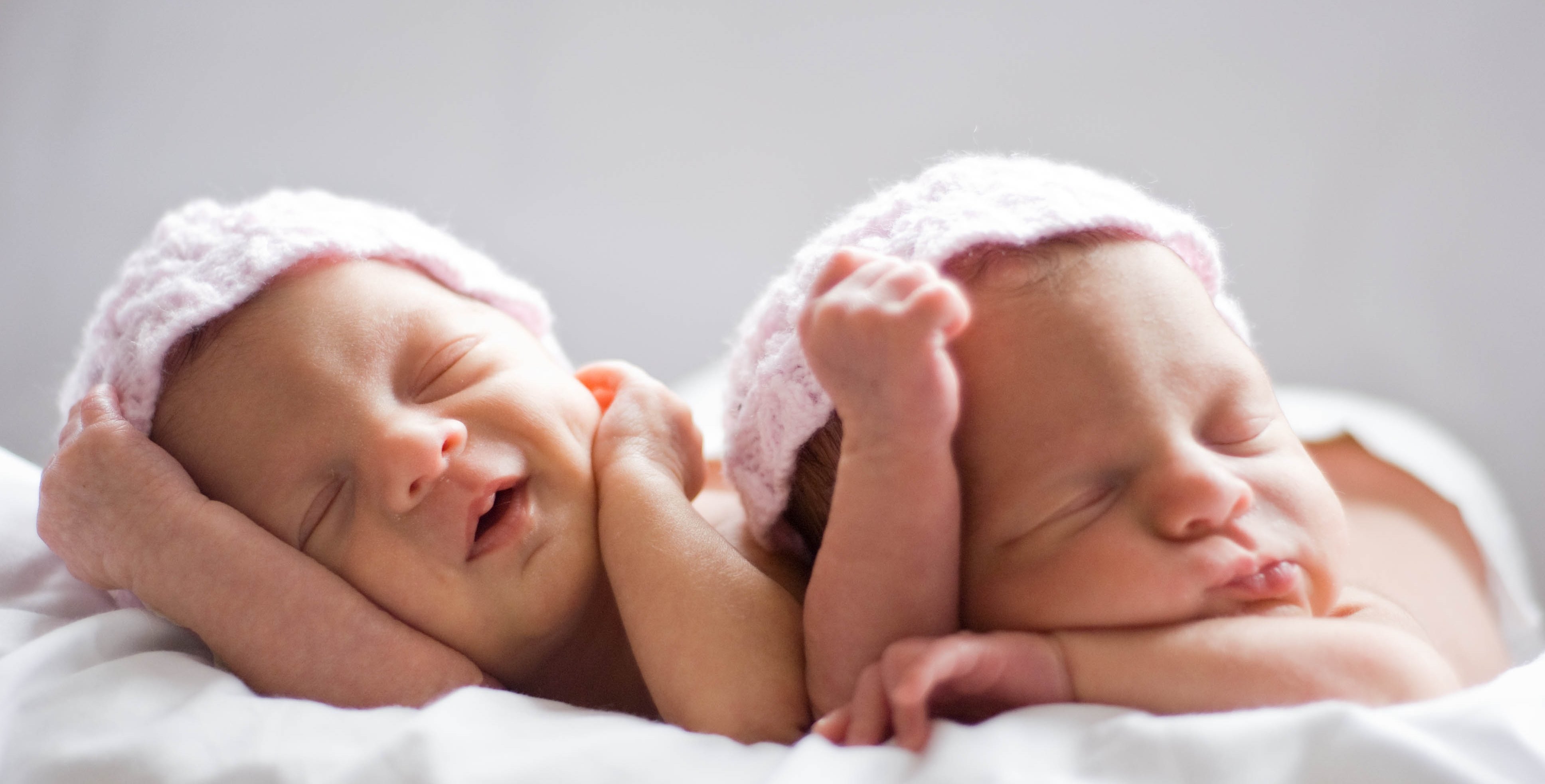 В медицине нет точных инструкций, следуя которым супружеская пара может надеяться родить близнецов
