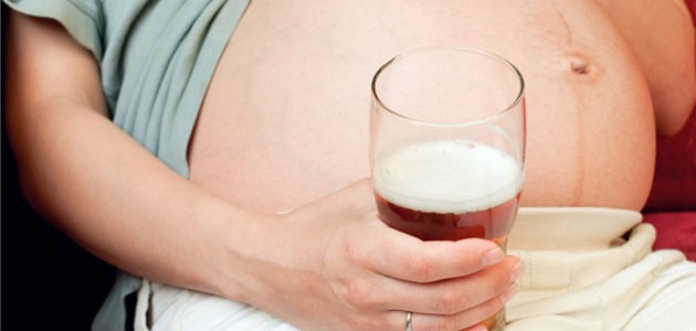 Однозначно сказать, вредно ли безалкогольное пиво беременным, сложно