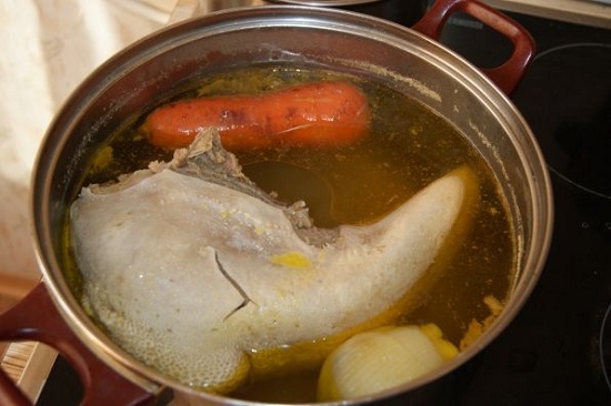 Готовим филе индейки в сметанном соусе
