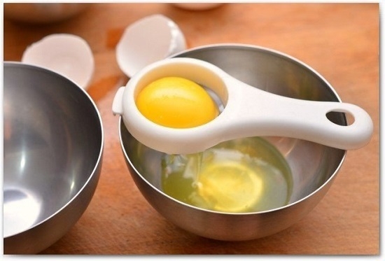 Как приготовить омлет без молока на сковороде?