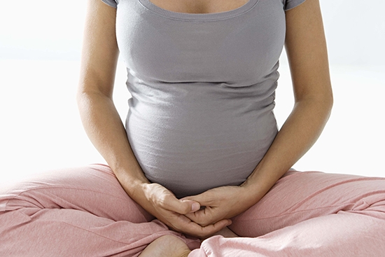Желтоватые выделения без запаха при беременности на 37-38 неделе