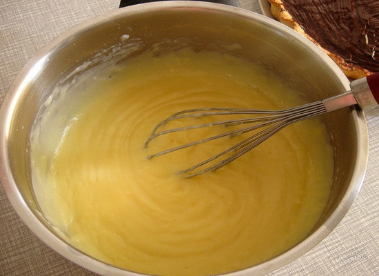 Как приготовить ванильный крем заварной для торта Наполеон?