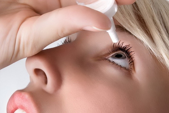 Как лечить катаракту без операции: лекарственная терапия и народные средства