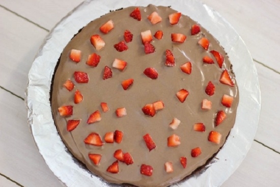 Шоколадный крем для бисквитного торта со сметаной и сгущенкой
