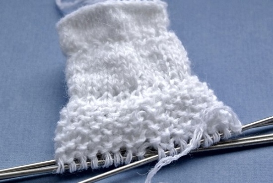 Как вязать носки спицами: готовая манжета