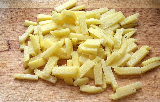 Картошка фри в духовке: картофель брусочками