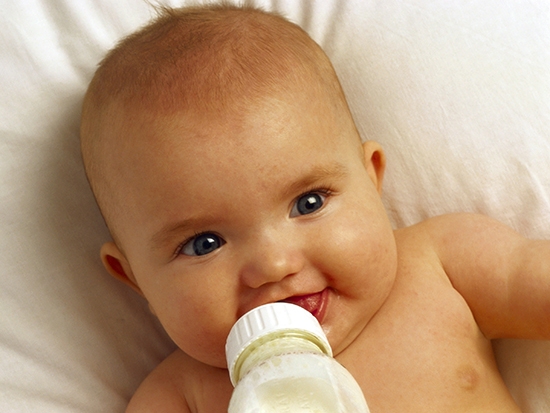 В природе для малыша не существует пищи лучше, чем молоко его мамы
