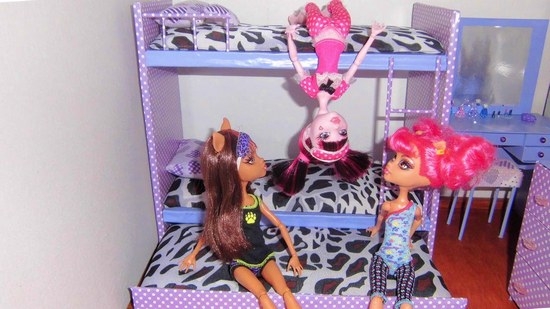 Набор из 8 комплектов мебели для кукол Барби, Монстер Хай, Винкс (Barbie, Monster High, Winx)
