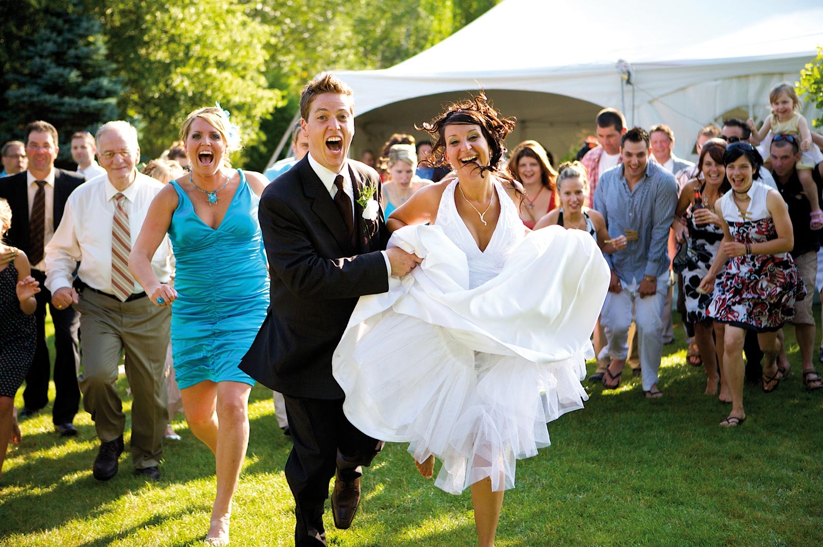 Свежие и оригинальные конкурсы на выкуп невесты для жениха на свадьбе