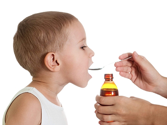 Как выбрать сироп от сухого кашля для детей?