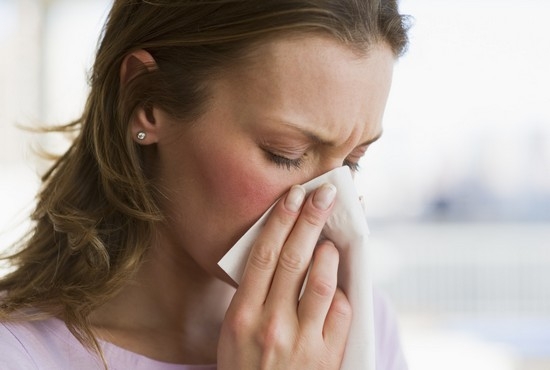 Какими каплями лечить аллергический ринит у взрослых?