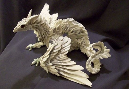 Белый дракон из пластилина