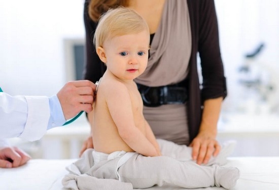 симптоматике менингита, развивающегося у грудных детей. 