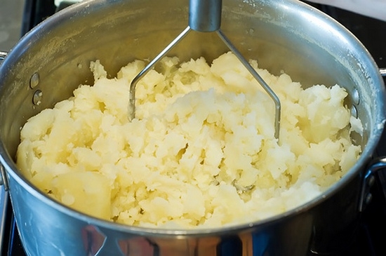 Делаем картофельное пюре со сливочным маслом