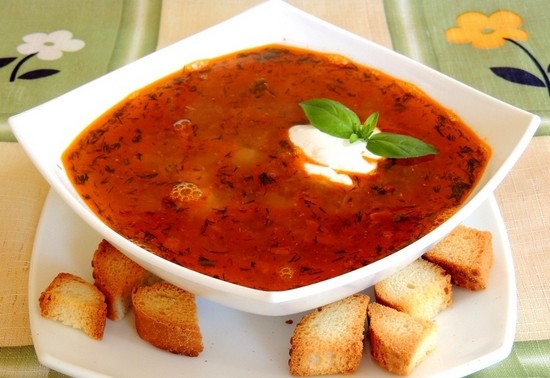 Томатный суп из скумбрии свежемороженой