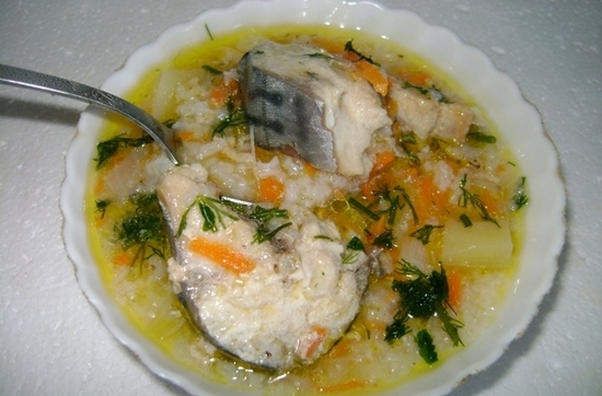 Рыбный суп из скумбрии свежемороженой