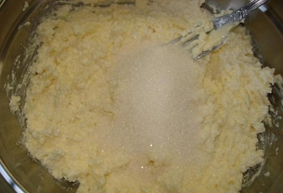 Творожно-сливочная смесь сахарный песок и сол