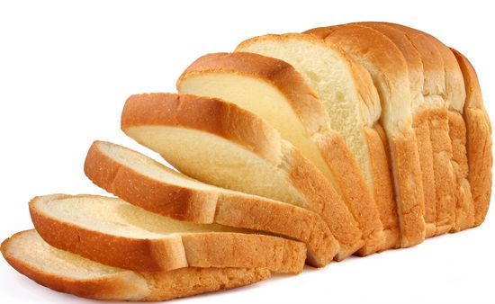 Сколько калорий в белом хлебе?   