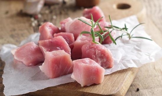 Мясо с грибами в сметанном соусе – свинина, говядина, курица