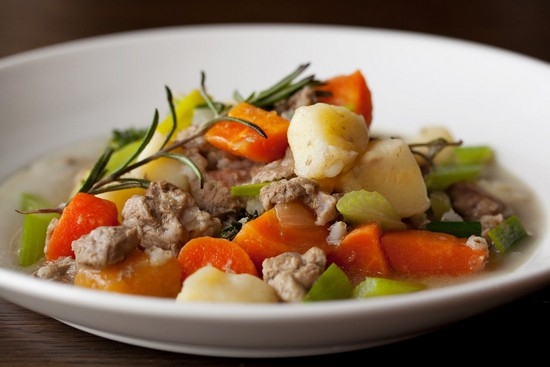 Обед – мясное рагу с овощами