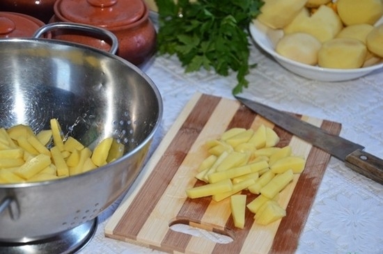 Как порезать картошку соломкой в домашних условиях