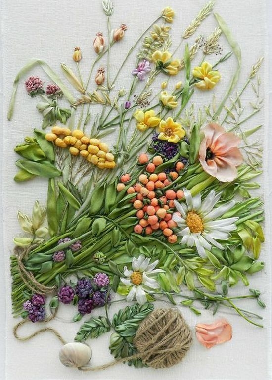 Вышивка лентами: полевые цветы
