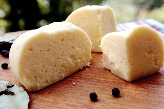 Как приготовить сыр из кефира в домашних условиях