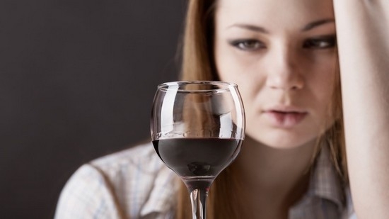 почему женский алкоголизм неизлечим