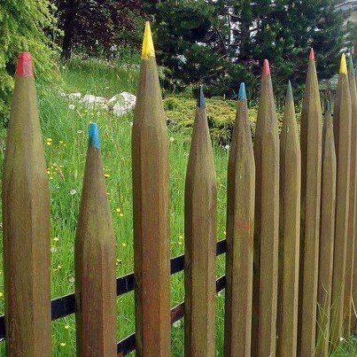 Забор для дачи карандашный