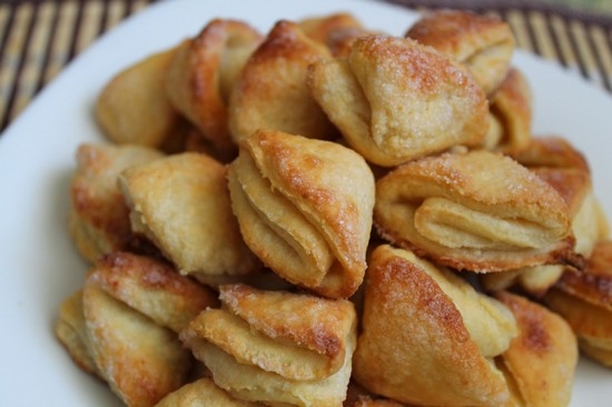 Рецепт нежного творожного печенья «треугольники с сахаром»